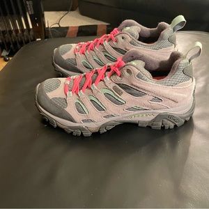 Merrell’s Hiking Shoes